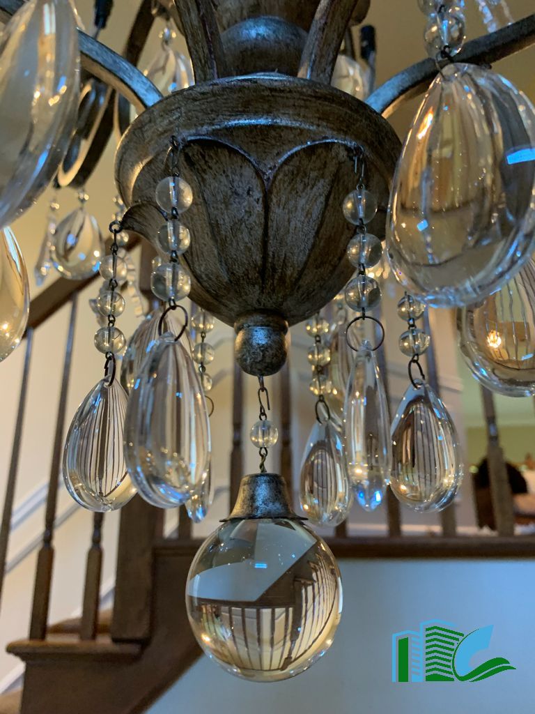 Chandelier cleaning service