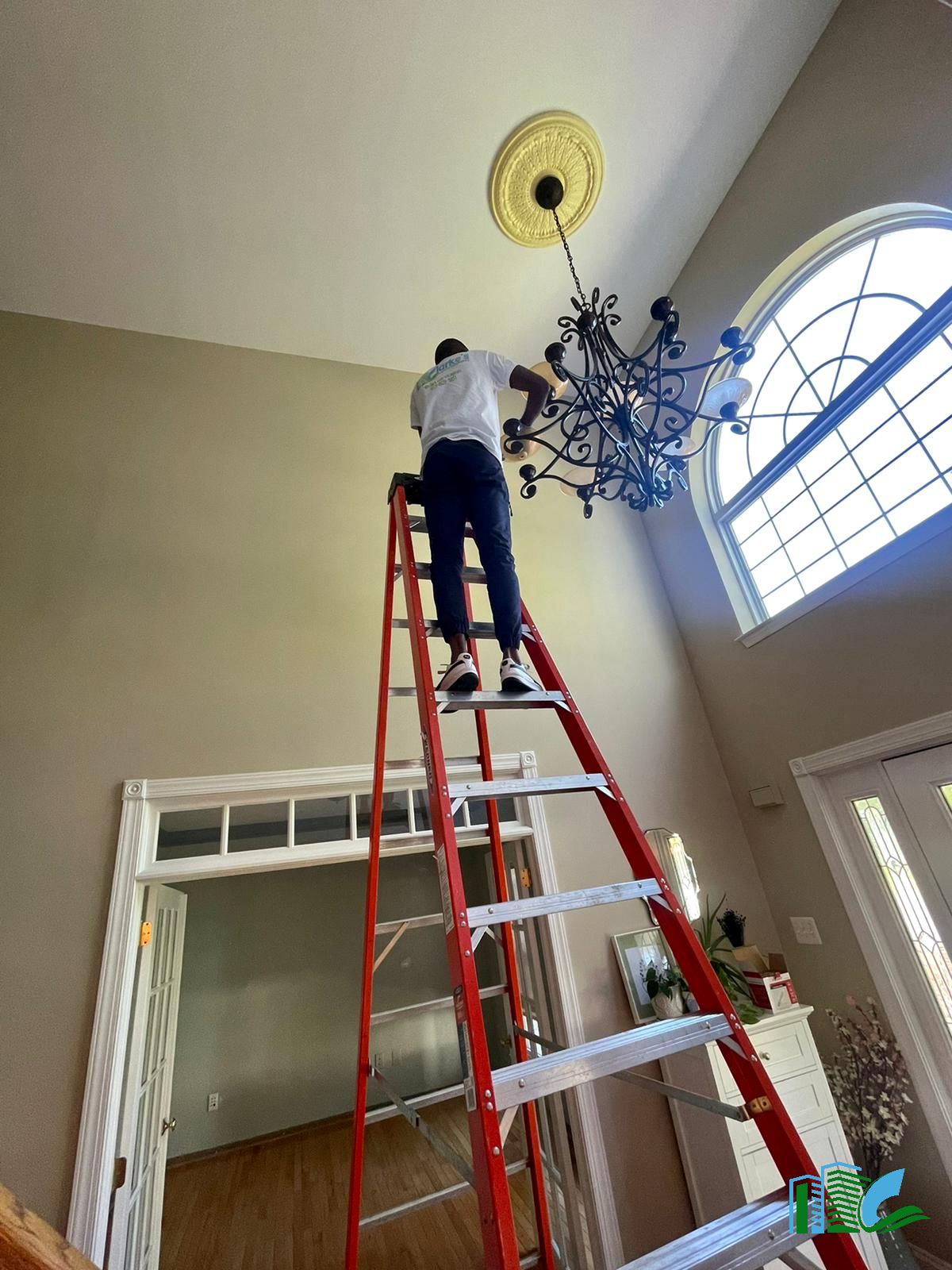 Chandelier Cleaners in New Jersey and New York