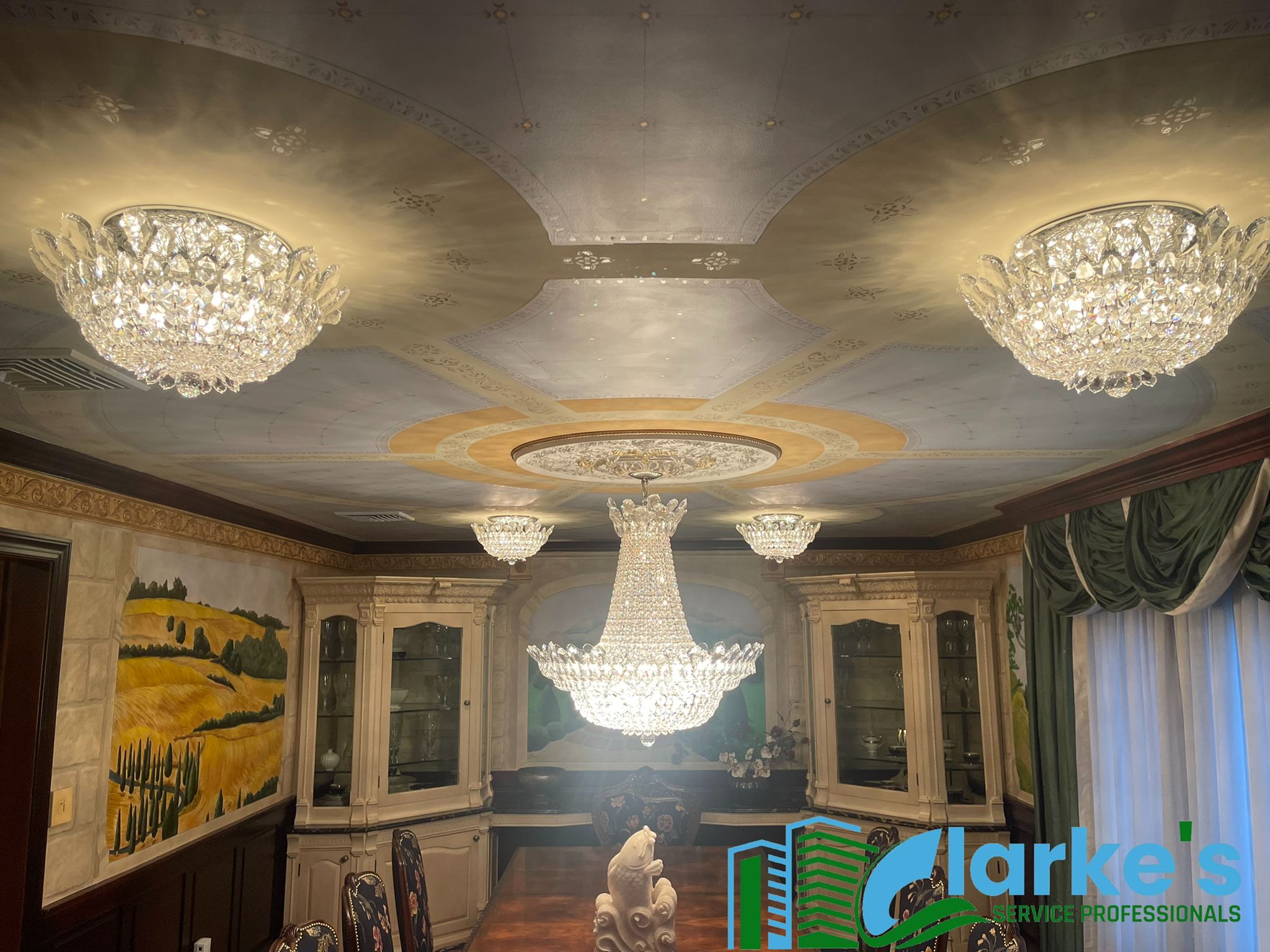 Commercial chandelier cleaning services
