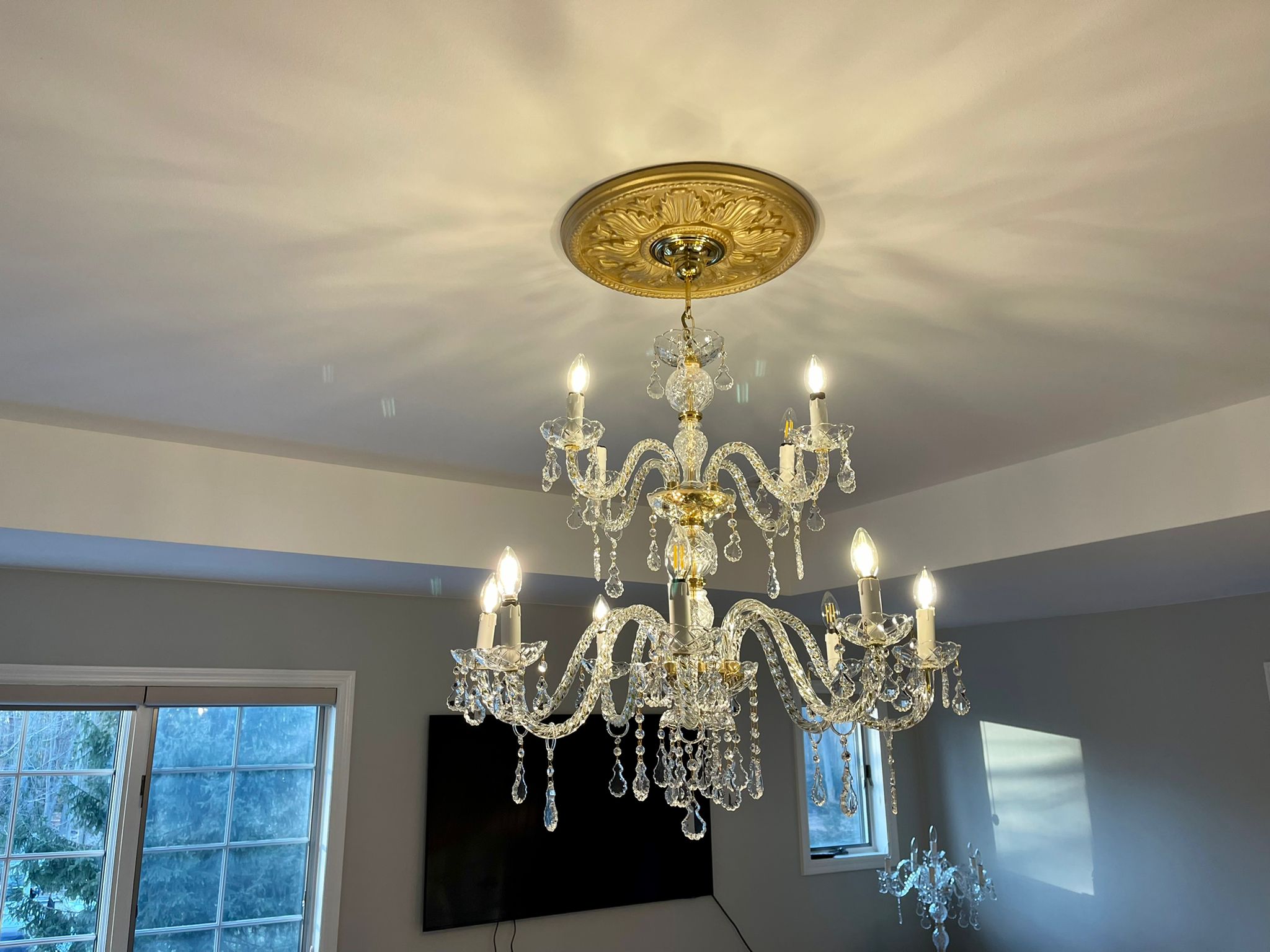 Expert chandelier cleaning services