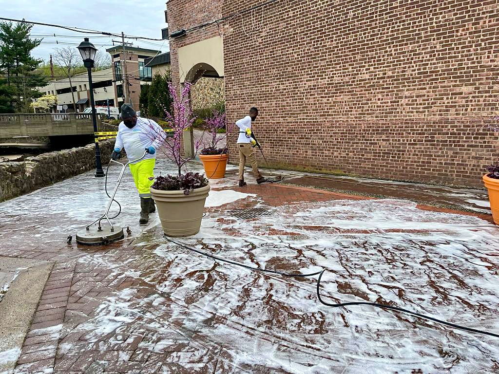 Commercial Pressure Washing (5)