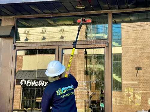 You are currently viewing Why Professional Window Cleaning Services Are Essential for New Jersey Homes