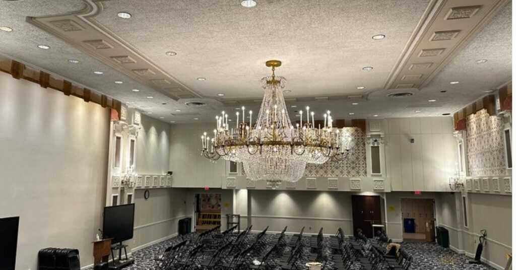 How to Clean Crystal Chandelier: A Step-by-Step Guide