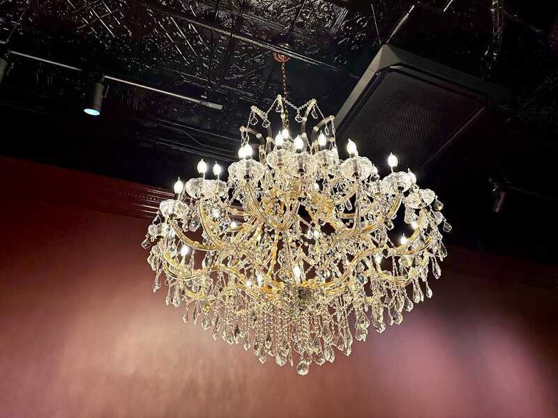 How to clean crystal chandelier crystals​