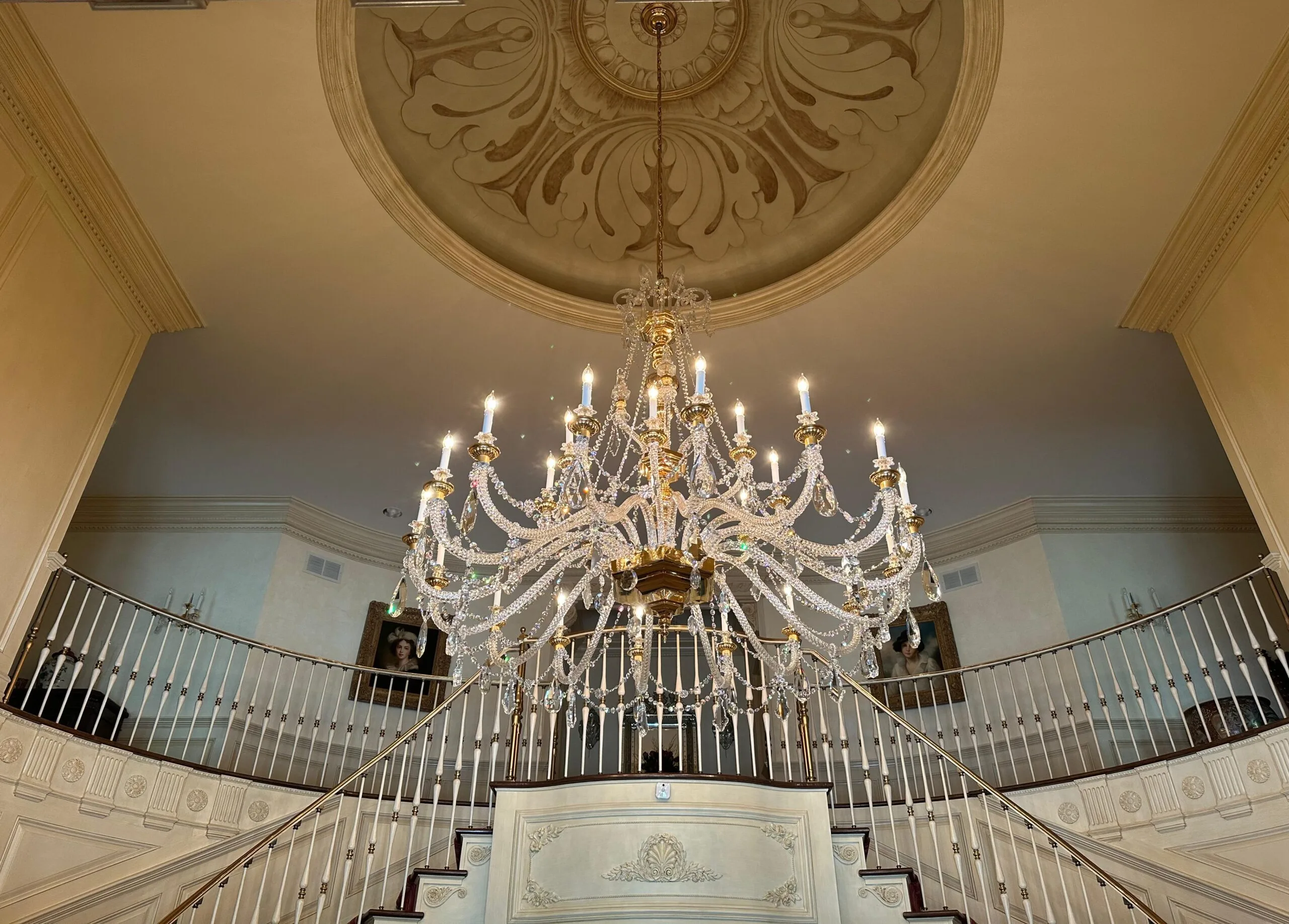 You are currently viewing Top Benefits of Professional Chandelier Cleaning for Your NJ Property
